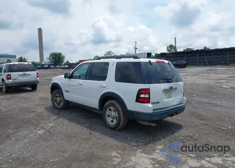 2007 Ford Explorer Xlt z USA, uszkodzony, nr VIN 1FMEU63E57UA47477